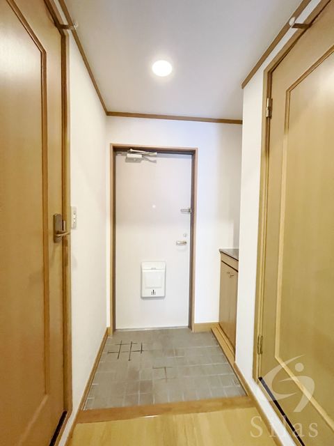 玄関　反転タイプ