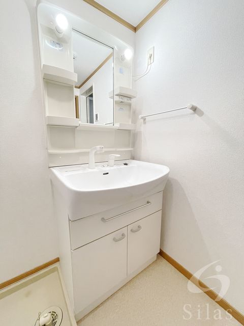 洗面設備　反転タイプ