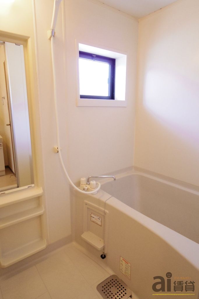 バス・シャワールーム　※他号室写真です