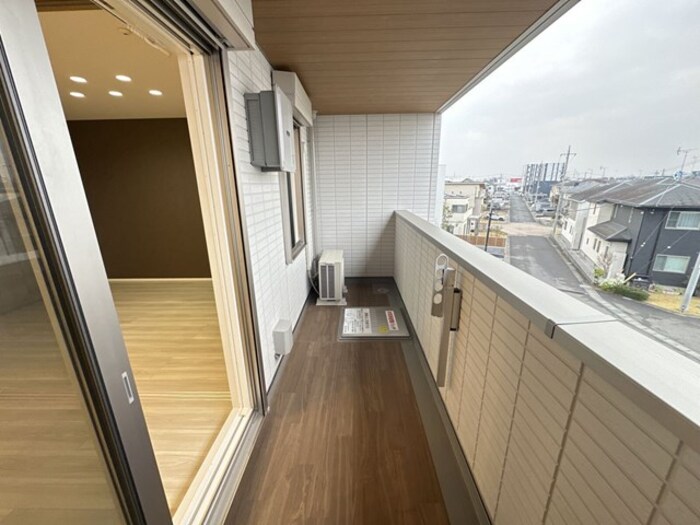 バルコニー　バルコニー