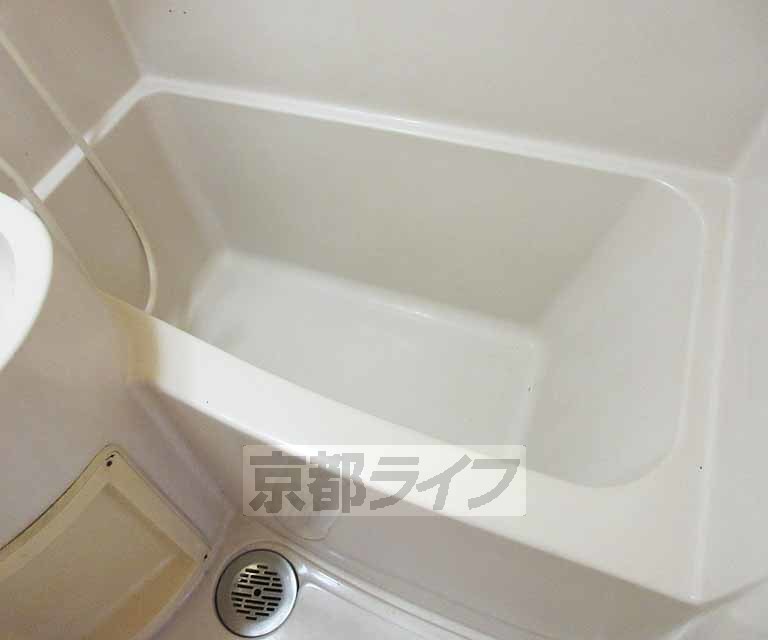 バス・シャワールーム　ゆったりとしたお風呂です。