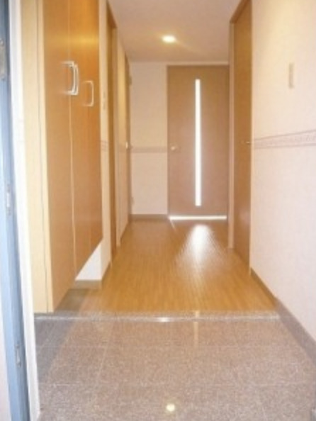 玄関　明るい玄関です