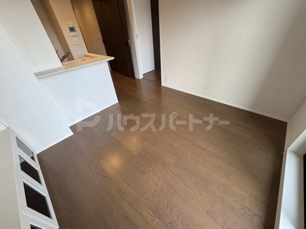 居室・リビング　玄関