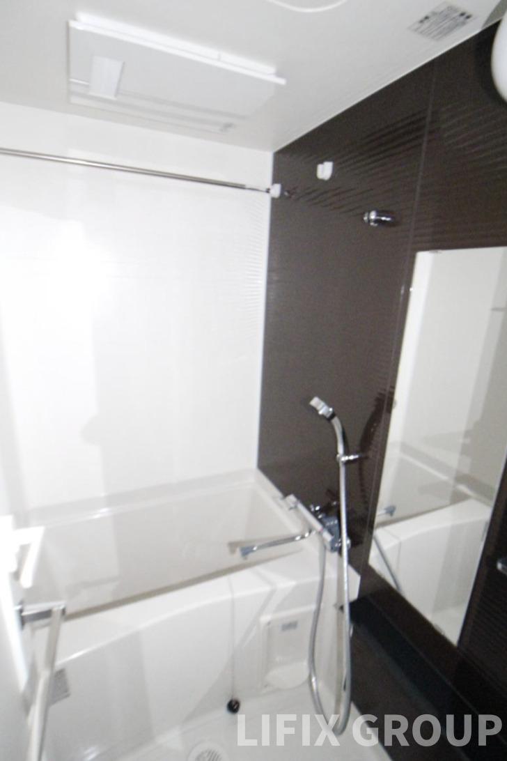 バス・シャワールーム　風呂