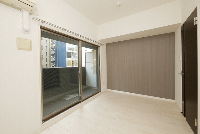 居室・リビング　ゆったり過ごせる居間です