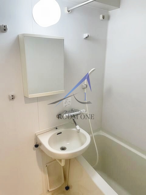 バス・シャワールーム　お風呂です。