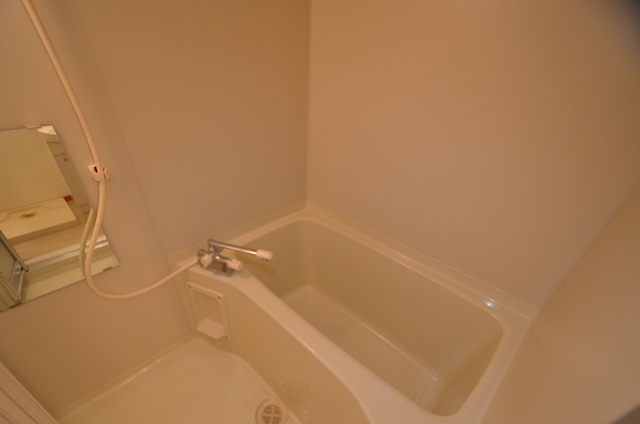 バス・シャワールーム　シンプルで機能的なユニットバスです！