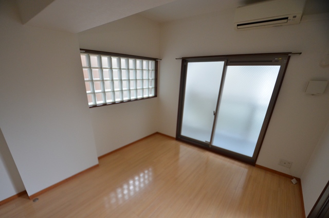 居室・リビング　エアコン付きで初期費用を抑えたい方にもおすすめです。