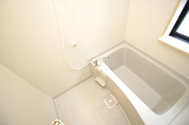 バス・シャワールーム　お風呂です