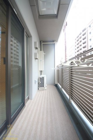 バルコニー　シーズンフラッツ靭本町