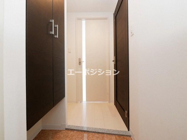 玄関　LUXE難波WEST