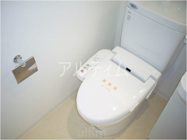 トイレ　※別のお部屋の写真です