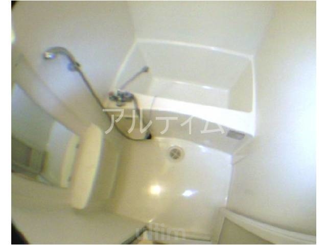 バス・シャワールーム　※別のお部屋の写真です