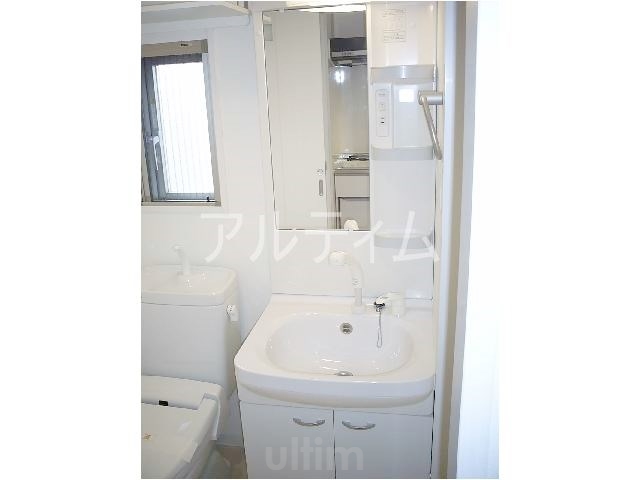 洗面設備　※別のお部屋の写真です