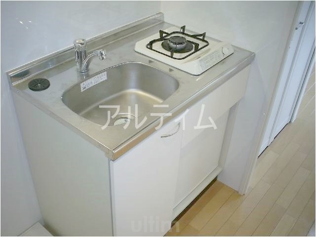 キッチン　※別のお部屋の写真です