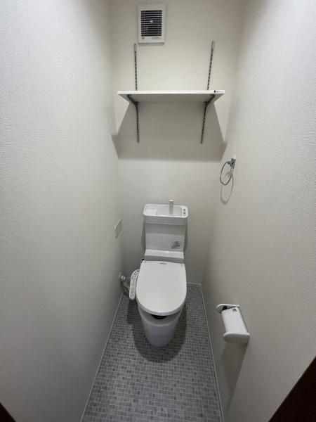 トイレ　ウォシュレット完備
