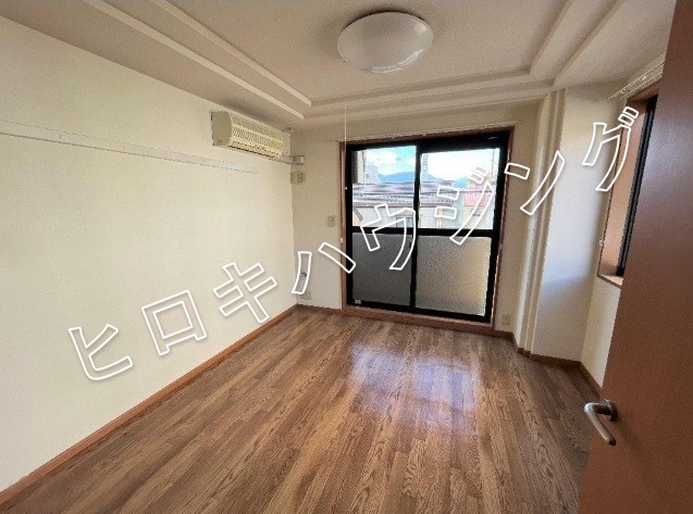 居室・リビング　角部屋で陽当たり、通風良好♪