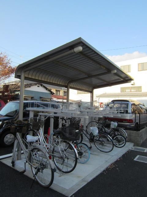 その他　★屋根付き駐輪スペース２カ所ございます★
