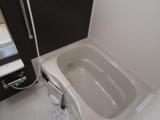 バス・シャワールーム　★追い焚き・浴室乾燥機付きのお風呂です。★