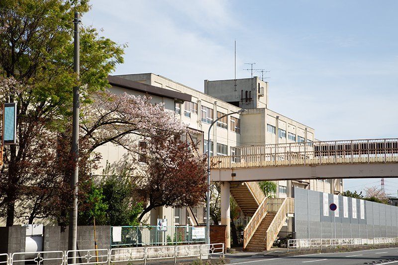 小学校　市川市立行徳小学校（小学校）まで340m