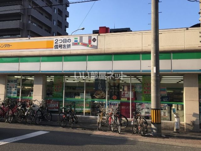コンビニ　ファミリーマート 福山駅北口店（コンビニ）まで635m