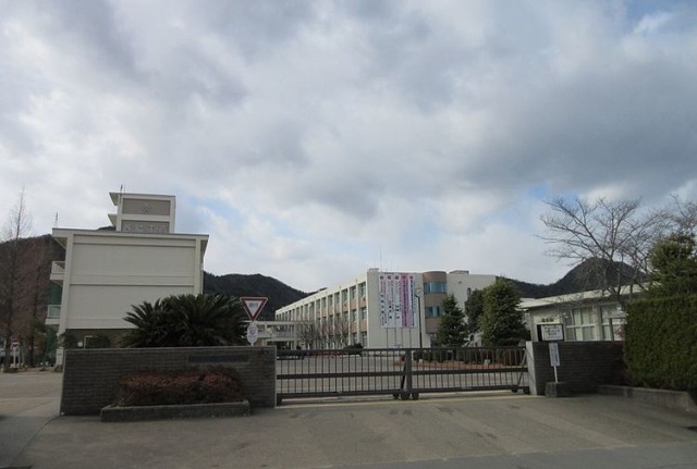 高校・高専　兵庫県立西脇工業高等学校（高校・高専）まで3300m