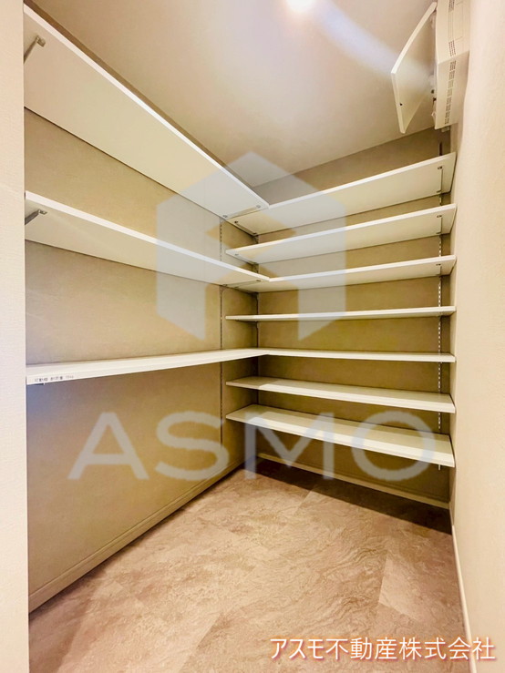 収納　同マンション別部屋　参考写真