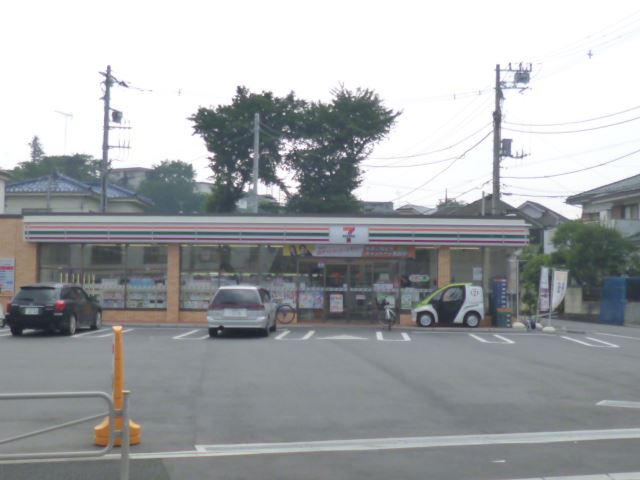 コンビニ　セブンイレブン（コンビニ）まで300m
