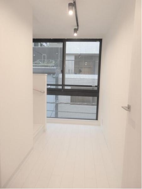 居室・リビング　※別部屋の参考写真です。