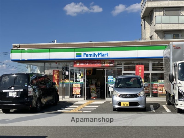 コンビニ　ファミリーマート町田鶴間店（コンビニ）まで1386m