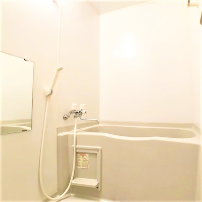 バス・シャワールーム　【南向きの明るいお部屋♪】