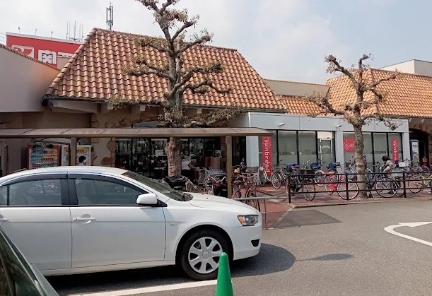 スーパー　関西スーパー稲野店（スーパー）まで617m