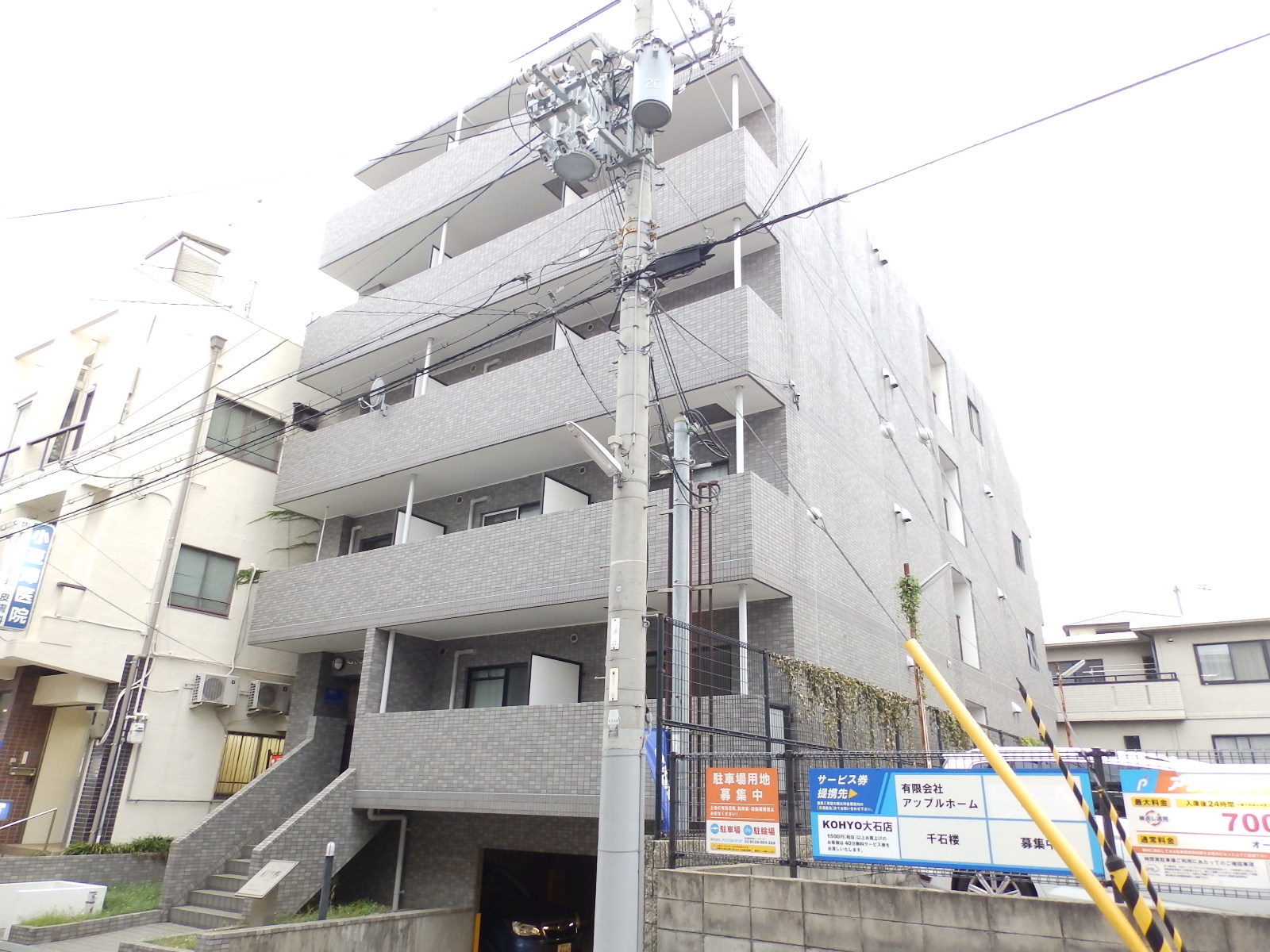 建物外観　駅前です