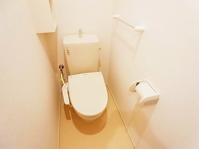 トイレ　同一仕様物件写真