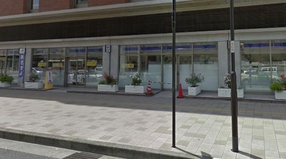 コンビニ　ローソン ミズ久留米シティプラザ店（コンビニ）まで768m