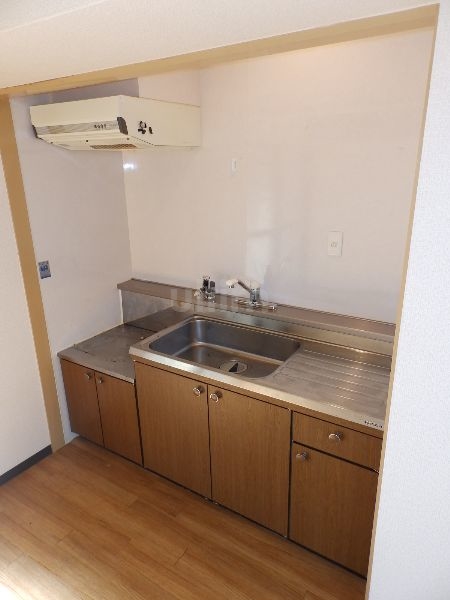 キッチン　※同タイプの他のお部屋です