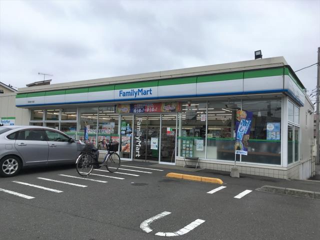 コンビニ　ファミリーマート田名四ツ谷店（コンビニ）まで1305m