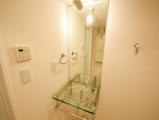 洗面設備　別部屋の画像を使用しております。