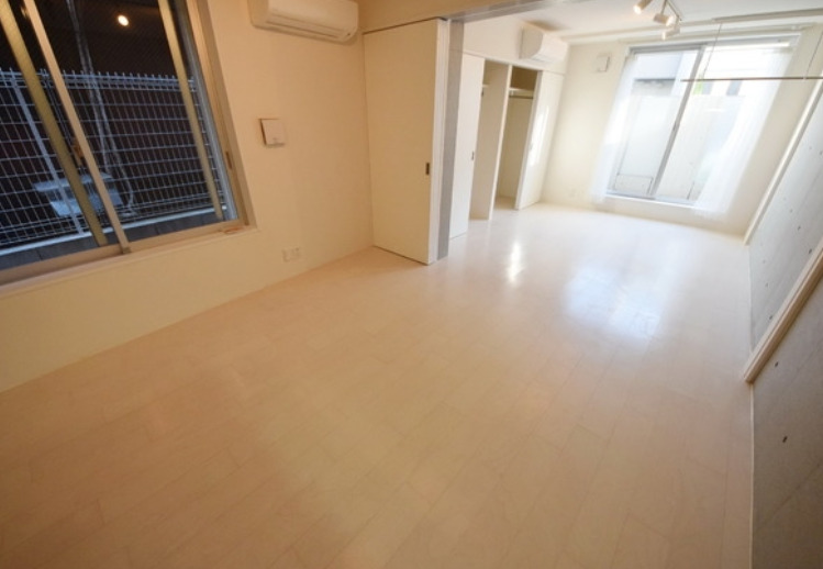 居室・リビング　別部屋の画像を使用しております。