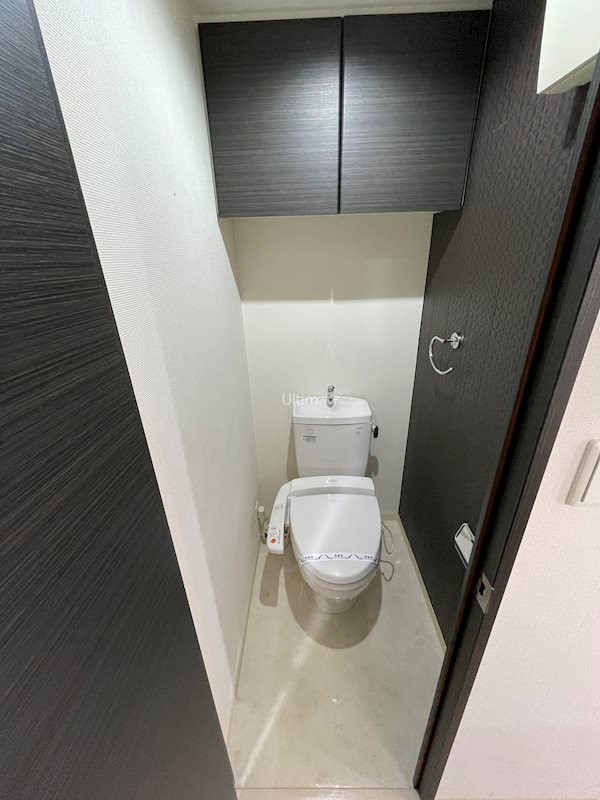 トイレ　違うお部屋の写真です。ご参考前に