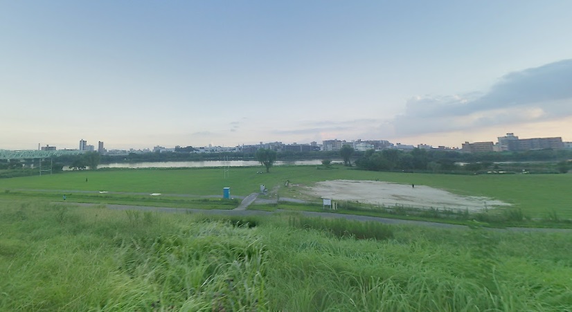 公園　川口市荒川運動公園（公園）まで335m