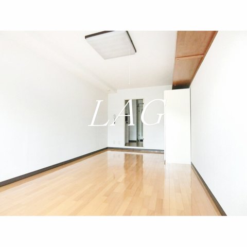 居室・リビング　洋室のお部屋です。