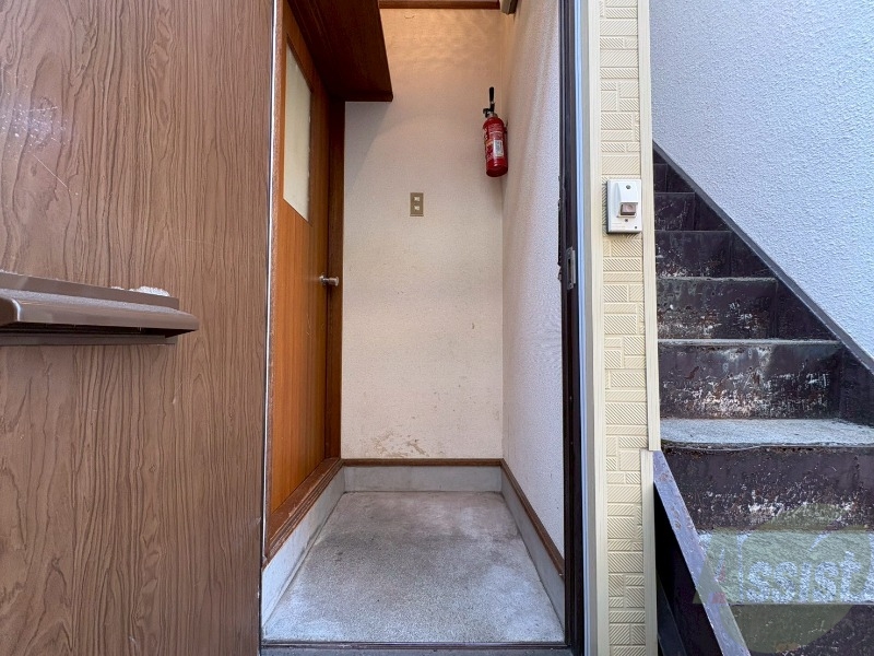 玄関　玄関の様子です。明るい印象ですね。気分もあがりそう。