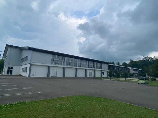 中学校　上士幌町立上士幌中学校（中学校）まで824m