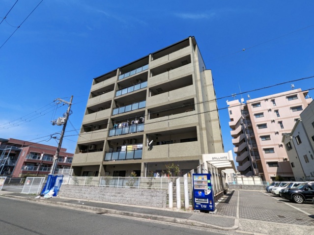 建物外観　南向き