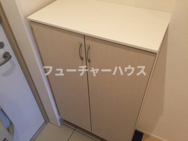 玄関　下駄箱