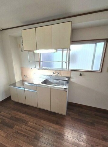 キッチン　※別部屋参考写真