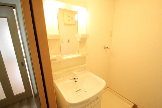 洗面設備　※別部屋の写真です