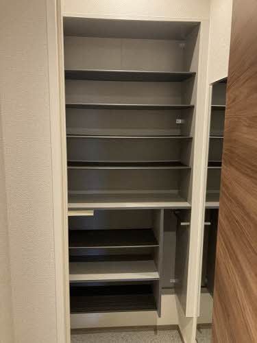 エントランス　玄関収納