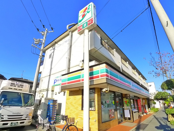 コンビニ　セブンイレブン（コンビニ）まで473m